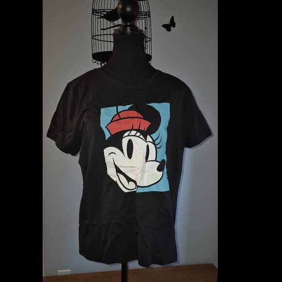NWOT Amazon Essentials Black Disney Short-Sleeve Crew-Neck T-Shirt (L) - Picture 2 of 7